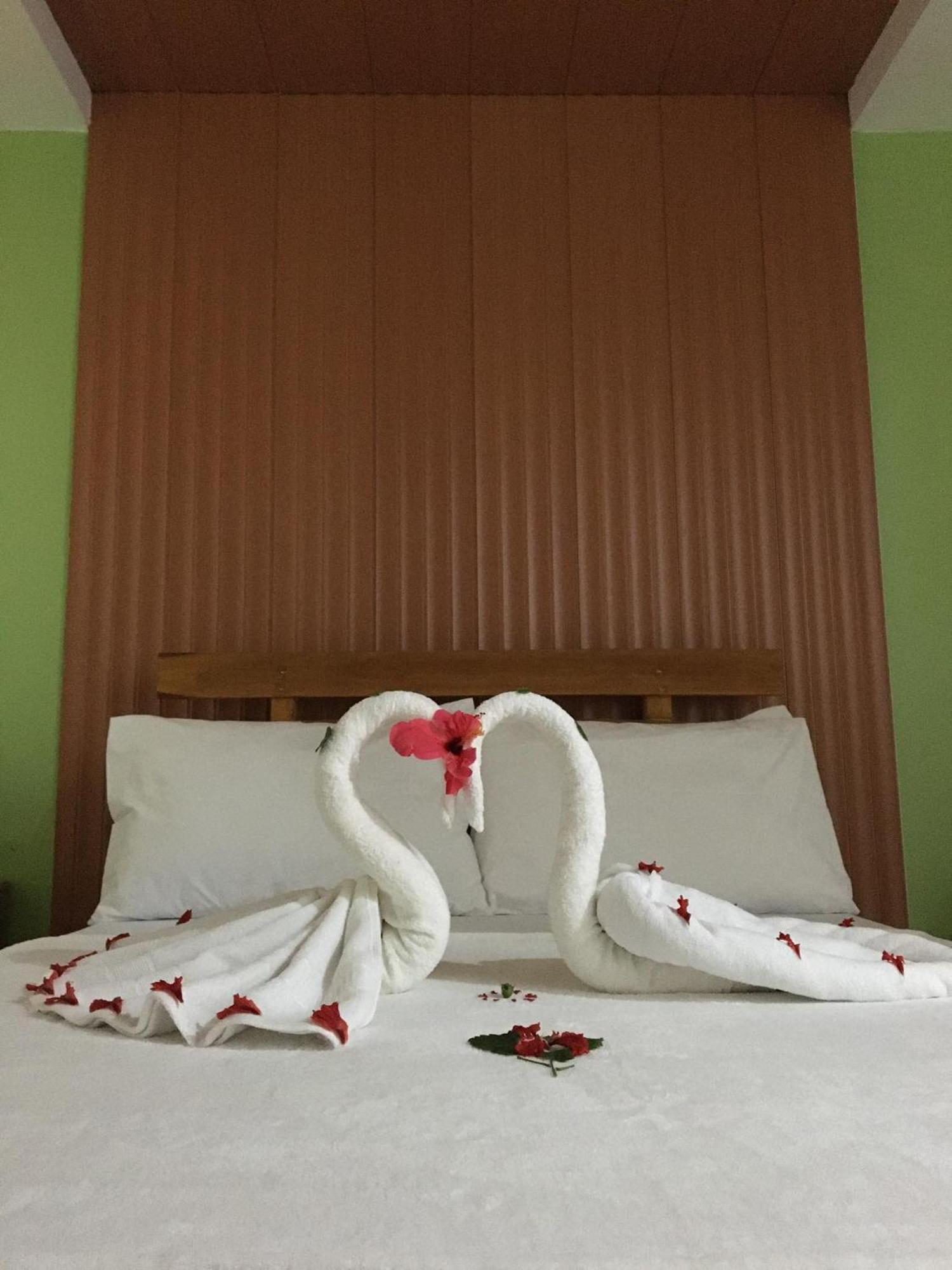 Gbu Loboc River Guesthouse ภายนอก รูปภาพ